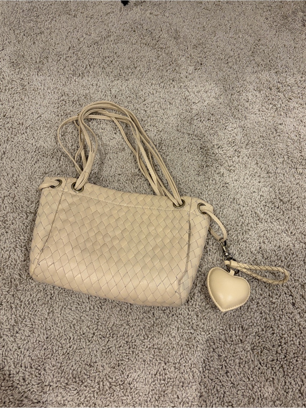 Mandrn Lou Woven Cream Shoulder Bag with Heart Charm